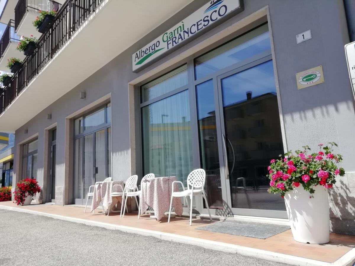 Albergo Garni Francesco Torbole Sul Garda Buitenkant foto