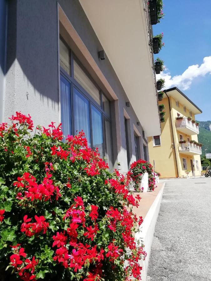 Albergo Garni Francesco Torbole Sul Garda Buitenkant foto