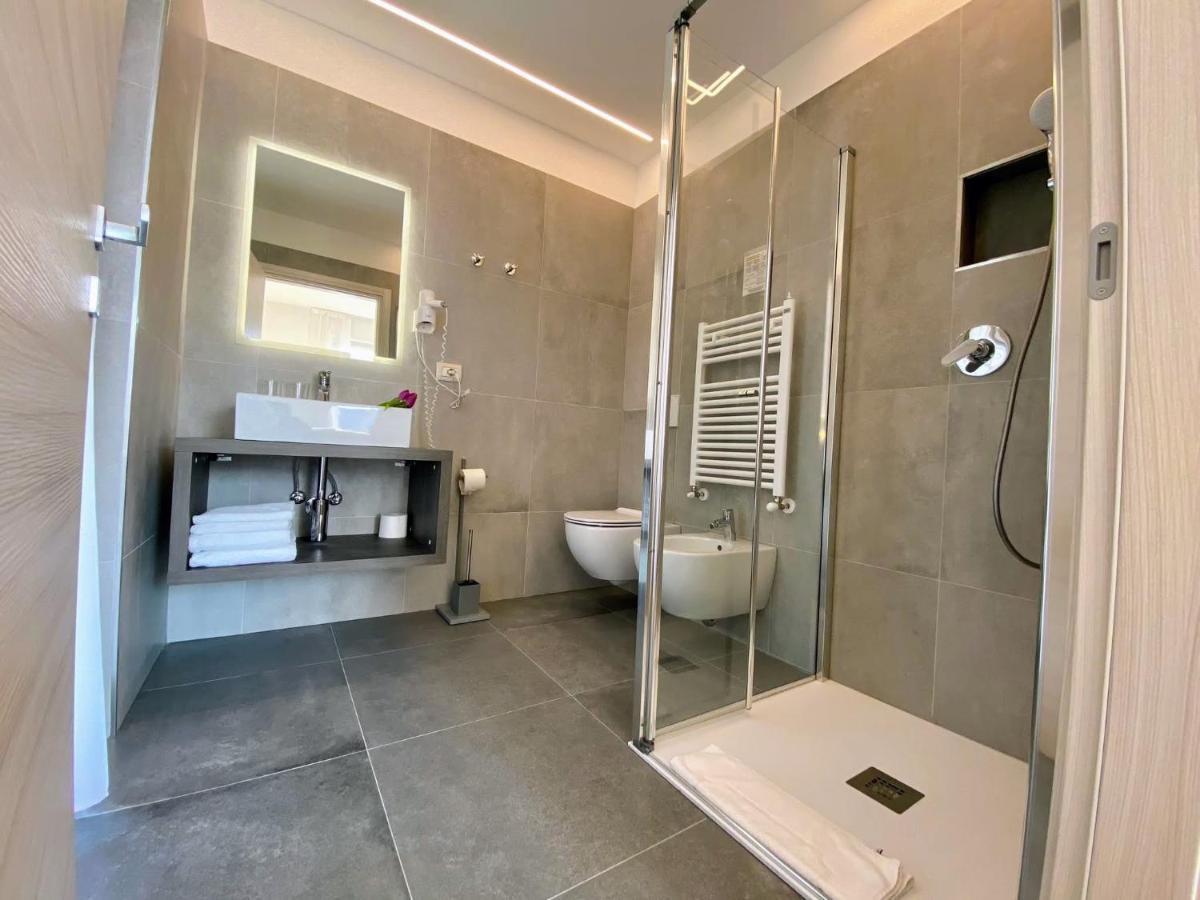 Albergo Garni Francesco Torbole Sul Garda Buitenkant foto