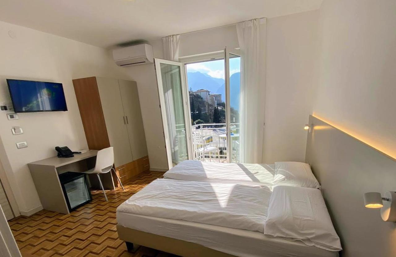 Albergo Garni Francesco Torbole Sul Garda Buitenkant foto