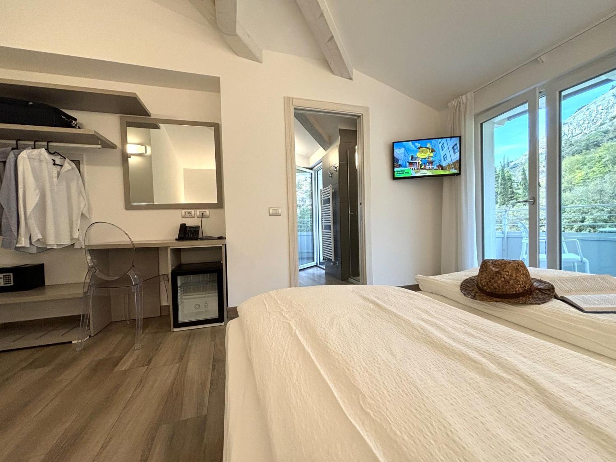 Albergo Garni Francesco Torbole Sul Garda Buitenkant foto