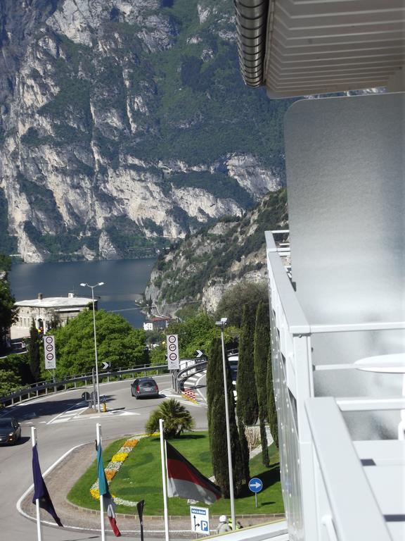 Albergo Garni Francesco Torbole Sul Garda Buitenkant foto