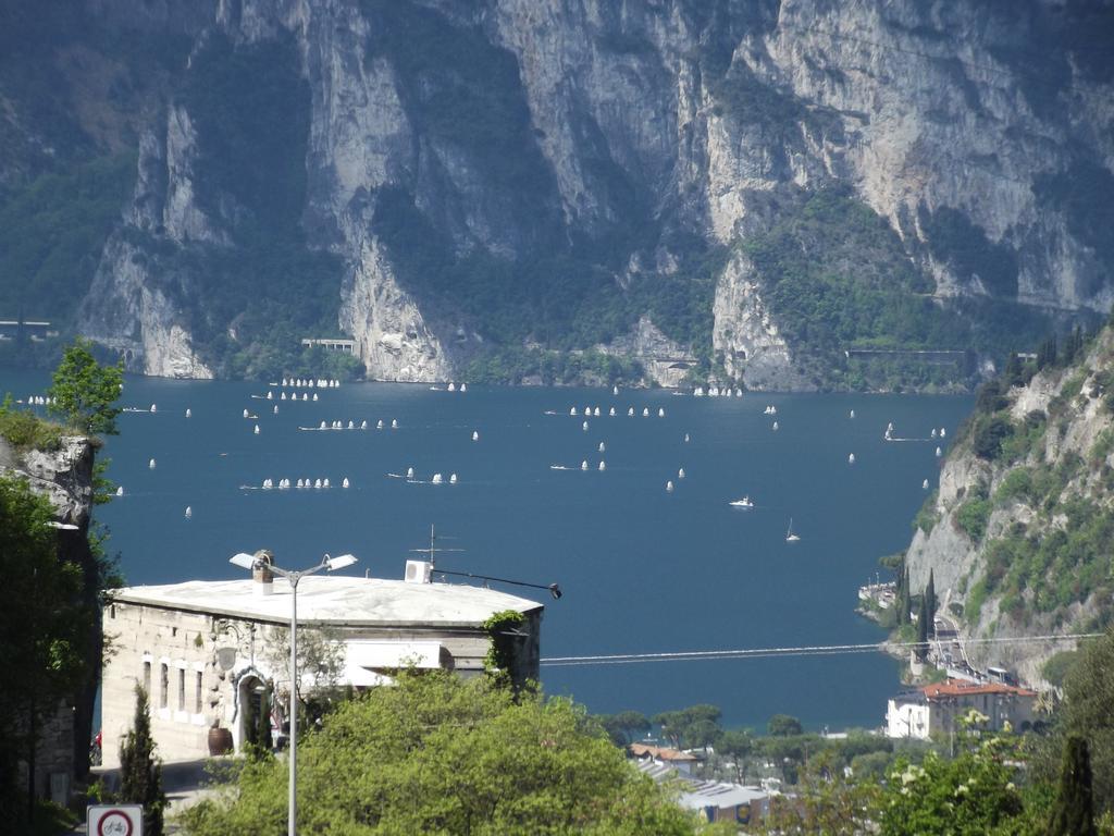 Albergo Garni Francesco Torbole Sul Garda Buitenkant foto
